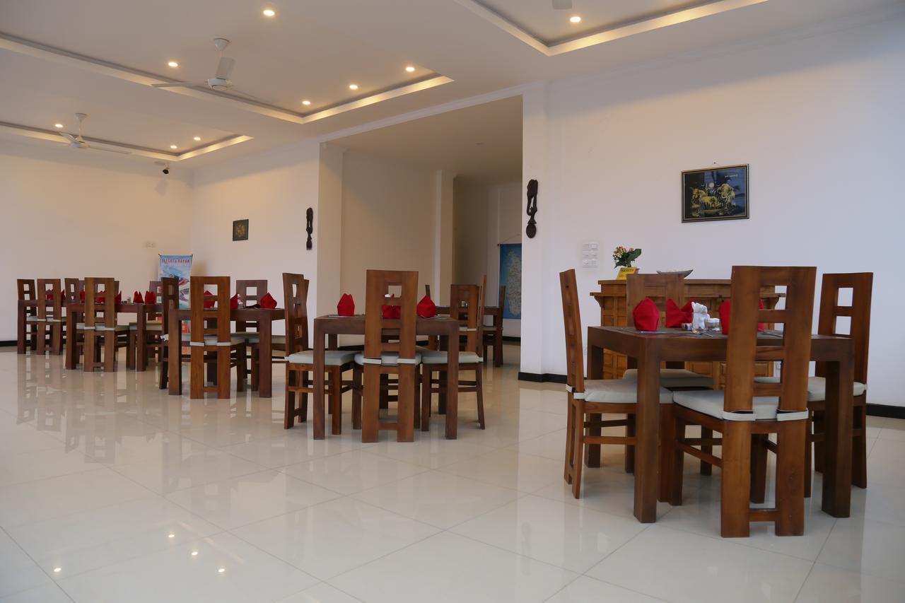 Lochana Beach Hotel Ettukala 外观 照片