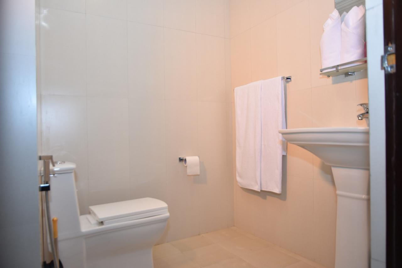 Lochana Beach Hotel Ettukala 外观 照片